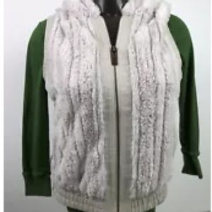 YMI NWT faux fur vest size Large